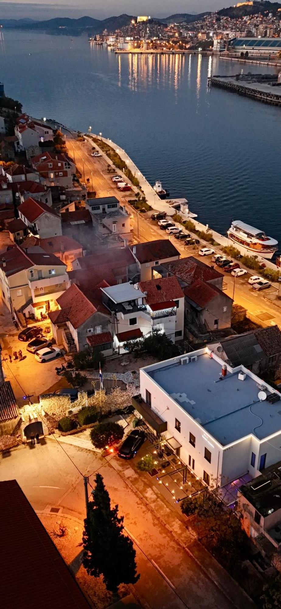 Basic Mansion + Hotel Šibenik Exterior foto